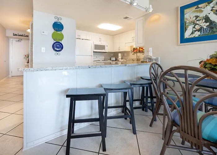 Apartment Island Winds West 574